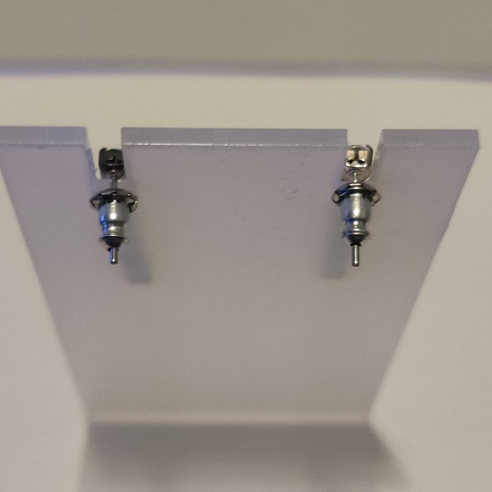 Dainty Rhinestone dangle earrings - Picture 5 of 6